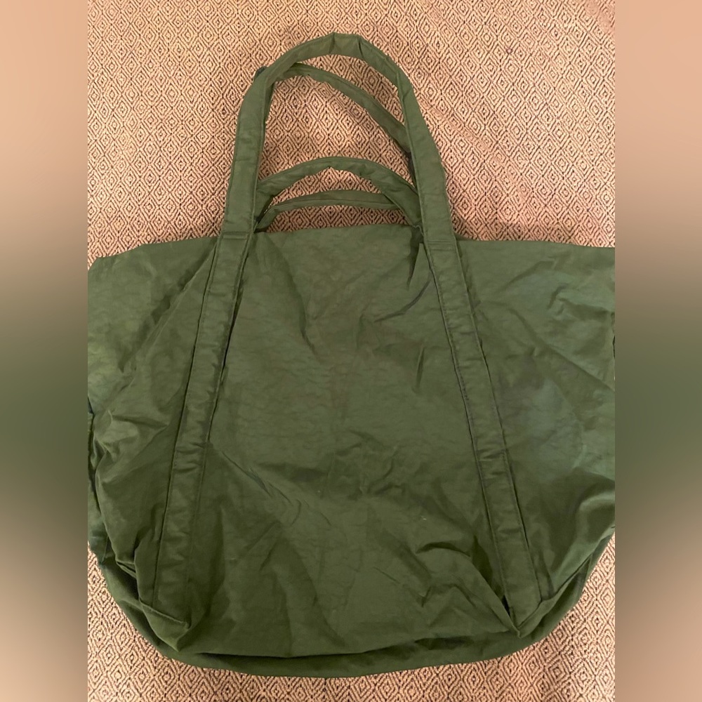 Baggu travel cloud bag in eucalyptus